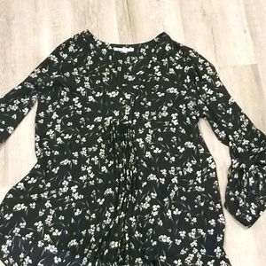 💐Authentic DR2 dressy top💐
